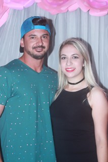 
<a style='margin-left: 5px;' class='btn btn-xs btn-social btn-facebook' href='https://www.facebook.com/sharer/sharer.php?u=https://www.galeramix.com.br/imagem/a41/800-800-90/conteudo/site_galerias/41/baile-das-rosa-ctg-fogao-de-lenha-galera-mix-40.jpg' rel='popup' data-width='500' data-height='400'><i class='fa fa-facebook'></i>Compartilhar <span class='hidden-xs'>no Facebook</span>
</a> 
<a class='btn btn-default btn-xs' target='_blank' href='imagem/a41/800-800-90/conteudo/site_galerias/41/baile-das-rosa-ctg-fogao-de-lenha-galera-mix-40.jpg'>
<span class='glyphicon glyphicon-cloud-download'></span> Salvar
</a>
