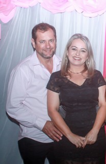 
<a style='margin-left: 5px;' class='btn btn-xs btn-social btn-facebook' href='https://www.facebook.com/sharer/sharer.php?u=https://www.galeramix.com.br/imagem/a41/800-800-90/conteudo/site_galerias/41/baile-das-rosa-ctg-fogao-de-lenha-galera-mix-78.jpg' rel='popup' data-width='500' data-height='400'><i class='fa fa-facebook'></i>Compartilhar <span class='hidden-xs'>no Facebook</span>
</a> 
<a class='btn btn-default btn-xs' target='_blank' href='imagem/a41/800-800-90/conteudo/site_galerias/41/baile-das-rosa-ctg-fogao-de-lenha-galera-mix-78.jpg'>
<span class='glyphicon glyphicon-cloud-download'></span> Salvar
</a>
