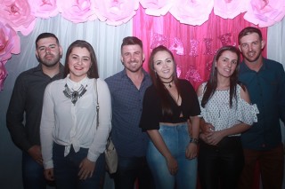 
<a style='margin-left: 5px;' class='btn btn-xs btn-social btn-facebook' href='https://www.facebook.com/sharer/sharer.php?u=https://www.galeramix.com.br/imagem/a41/800-800-90/conteudo/site_galerias/41/baile-das-rosa-ctg-fogao-de-lenha-galera-mix-80.jpg' rel='popup' data-width='500' data-height='400'><i class='fa fa-facebook'></i>Compartilhar <span class='hidden-xs'>no Facebook</span>
</a> 
<a class='btn btn-default btn-xs' target='_blank' href='imagem/a41/800-800-90/conteudo/site_galerias/41/baile-das-rosa-ctg-fogao-de-lenha-galera-mix-80.jpg'>
<span class='glyphicon glyphicon-cloud-download'></span> Salvar
</a>
