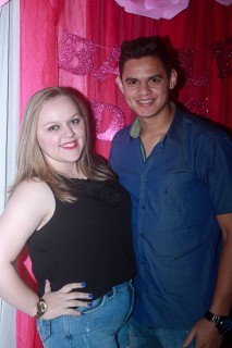 
<a style='margin-left: 5px;' class='btn btn-xs btn-social btn-facebook' href='https://www.facebook.com/sharer/sharer.php?u=https://www.galeramix.com.br/imagem/a41/800-800-90/conteudo/site_galerias/41/baile-das-rosa-ctg-fogao-de-lenha-galera-mix-97.jpg' rel='popup' data-width='500' data-height='400'><i class='fa fa-facebook'></i>Compartilhar <span class='hidden-xs'>no Facebook</span>
</a> 
<a class='btn btn-default btn-xs' target='_blank' href='imagem/a41/800-800-90/conteudo/site_galerias/41/baile-das-rosa-ctg-fogao-de-lenha-galera-mix-97.jpg'>
<span class='glyphicon glyphicon-cloud-download'></span> Salvar
</a>
