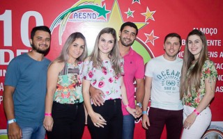 
<a style='margin-left: 5px;' class='btn btn-xs btn-social btn-facebook' href='https://www.facebook.com/sharer/sharer.php?u=https://www.galeramix.com.br/imagem/a42/800-800-90/conteudo/site_galerias/42/baile-de-casal-nova-descoberta-galera-mix-45.jpg' rel='popup' data-width='500' data-height='400'><i class='fa fa-facebook'></i>Compartilhar <span class='hidden-xs'>no Facebook</span>
</a> 
<a class='btn btn-default btn-xs' target='_blank' href='imagem/a42/800-800-90/conteudo/site_galerias/42/baile-de-casal-nova-descoberta-galera-mix-45.jpg'>
<span class='glyphicon glyphicon-cloud-download'></span> Salvar
</a>
