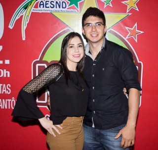 
<a style='margin-left: 5px;' class='btn btn-xs btn-social btn-facebook' href='https://www.facebook.com/sharer/sharer.php?u=https://www.galeramix.com.br/imagem/a42/800-800-90/conteudo/site_galerias/42/baile-de-casal-nova-descoberta-galera-mix-89.jpg' rel='popup' data-width='500' data-height='400'><i class='fa fa-facebook'></i>Compartilhar <span class='hidden-xs'>no Facebook</span>
</a> 
<a class='btn btn-default btn-xs' target='_blank' href='imagem/a42/800-800-90/conteudo/site_galerias/42/baile-de-casal-nova-descoberta-galera-mix-89.jpg'>
<span class='glyphicon glyphicon-cloud-download'></span> Salvar
</a>
