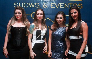 
                            <a style='margin-left: 5px;' class='btn btn-xs btn-social btn-facebook' href='https://www.facebook.com/sharer/sharer.php?u=https://www.galeramix.com.br/imagem/a45/800-800-90/conteudo/site_galerias/45/live-eventos-galera-mix-100.jpg' rel='popup' data-width='500' data-height='400'><i class='fa fa-facebook'></i>Compartilhar <span class='hidden-xs'>no Facebook</span>
                        </a> 
                        <a class='btn btn-default btn-xs' target='_blank' href='imagem/a45/800-800-90/conteudo/site_galerias/45/live-eventos-galera-mix-100.jpg'>
                            <span class='glyphicon glyphicon-cloud-download'></span> Salvar
                        </a>
                        