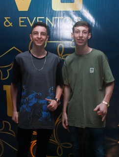 
<a style='margin-left: 5px;' class='btn btn-xs btn-social btn-facebook' href='https://www.facebook.com/sharer/sharer.php?u=https://www.galeramix.com.br/imagem/a45/800-800-90/conteudo/site_galerias/45/live-eventos-galera-mix-107.jpg' rel='popup' data-width='500' data-height='400'><i class='fa fa-facebook'></i>Compartilhar <span class='hidden-xs'>no Facebook</span>
</a> 
<a class='btn btn-default btn-xs' target='_blank' href='imagem/a45/800-800-90/conteudo/site_galerias/45/live-eventos-galera-mix-107.jpg'>
<span class='glyphicon glyphicon-cloud-download'></span> Salvar
</a>
