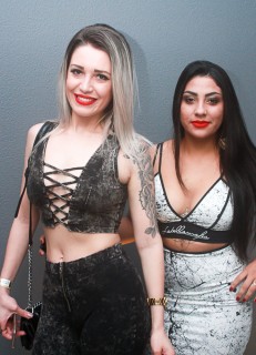 
<a style='margin-left: 5px;' class='btn btn-xs btn-social btn-facebook' href='https://www.facebook.com/sharer/sharer.php?u=https://www.galeramix.com.br/imagem/a45/800-800-90/conteudo/site_galerias/45/live-eventos-galera-mix-31.jpg' rel='popup' data-width='500' data-height='400'><i class='fa fa-facebook'></i>Compartilhar <span class='hidden-xs'>no Facebook</span>
</a> 
<a class='btn btn-default btn-xs' target='_blank' href='imagem/a45/800-800-90/conteudo/site_galerias/45/live-eventos-galera-mix-31.jpg'>
<span class='glyphicon glyphicon-cloud-download'></span> Salvar
</a>
