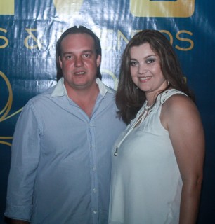 
<a style='margin-left: 5px;' class='btn btn-xs btn-social btn-facebook' href='https://www.facebook.com/sharer/sharer.php?u=https://www.galeramix.com.br/imagem/a45/800-800-90/conteudo/site_galerias/45/live-eventos-galera-mix-32.jpg' rel='popup' data-width='500' data-height='400'><i class='fa fa-facebook'></i>Compartilhar <span class='hidden-xs'>no Facebook</span>
</a> 
<a class='btn btn-default btn-xs' target='_blank' href='imagem/a45/800-800-90/conteudo/site_galerias/45/live-eventos-galera-mix-32.jpg'>
<span class='glyphicon glyphicon-cloud-download'></span> Salvar
</a>
