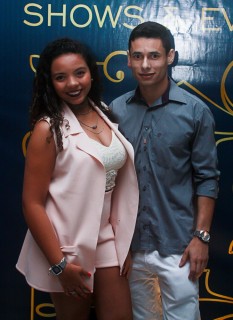 
<a style='margin-left: 5px;' class='btn btn-xs btn-social btn-facebook' href='https://www.facebook.com/sharer/sharer.php?u=https://www.galeramix.com.br/imagem/a45/800-800-90/conteudo/site_galerias/45/live-eventos-galera-mix-50.jpg' rel='popup' data-width='500' data-height='400'><i class='fa fa-facebook'></i>Compartilhar <span class='hidden-xs'>no Facebook</span>
</a> 
<a class='btn btn-default btn-xs' target='_blank' href='imagem/a45/800-800-90/conteudo/site_galerias/45/live-eventos-galera-mix-50.jpg'>
<span class='glyphicon glyphicon-cloud-download'></span> Salvar
</a>
