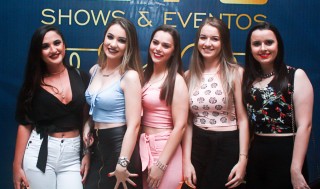 
<a style='margin-left: 5px;' class='btn btn-xs btn-social btn-facebook' href='https://www.facebook.com/sharer/sharer.php?u=https://www.galeramix.com.br/imagem/a45/800-800-90/conteudo/site_galerias/45/live-eventos-galera-mix-97.jpg' rel='popup' data-width='500' data-height='400'><i class='fa fa-facebook'></i>Compartilhar <span class='hidden-xs'>no Facebook</span>
</a> 
<a class='btn btn-default btn-xs' target='_blank' href='imagem/a45/800-800-90/conteudo/site_galerias/45/live-eventos-galera-mix-97.jpg'>
<span class='glyphicon glyphicon-cloud-download'></span> Salvar
</a>
