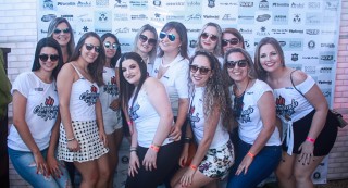 
                <a style='margin-left: 5px;' class='btn btn-xs btn-social btn-facebook' href='https://www.facebook.com/sharer/sharer.php?u=https://www.galeramix.com.br/imagem/a46/800-800-90/conteudo/site_galerias/46/churrascada-afajti-tijucas-galera-mix-13.jpg' rel='popup' data-width='500' data-height='400'><i class='fa fa-facebook'></i>Compartilhar <span class='hidden-xs'>no Facebook</span>
            </a> 
            <a class='btn btn-default btn-xs' target='_blank' href='imagem/a46/800-800-90/conteudo/site_galerias/46/churrascada-afajti-tijucas-galera-mix-13.jpg'>
                <span class='glyphicon glyphicon-cloud-download'></span> Salvar
            </a>
            