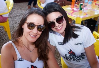 
<a style='margin-left: 5px;' class='btn btn-xs btn-social btn-facebook' href='https://www.facebook.com/sharer/sharer.php?u=https://www.galeramix.com.br/imagem/a46/800-800-90/conteudo/site_galerias/46/churrascada-afajti-tijucas-galera-mix-30.jpg' rel='popup' data-width='500' data-height='400'><i class='fa fa-facebook'></i>Compartilhar <span class='hidden-xs'>no Facebook</span>
</a> 
<a class='btn btn-default btn-xs' target='_blank' href='imagem/a46/800-800-90/conteudo/site_galerias/46/churrascada-afajti-tijucas-galera-mix-30.jpg'>
<span class='glyphicon glyphicon-cloud-download'></span> Salvar
</a>
