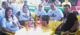 
<a style='margin-left: 5px;' class='btn btn-xs btn-social btn-facebook' href='https://www.facebook.com/sharer/sharer.php?u=https://www.galeramix.com.br/imagem/a46/800-800-90/conteudo/site_galerias/46/churrascada-afajti-tijucas-galera-mix-63.jpg' rel='popup' data-width='500' data-height='400'><i class='fa fa-facebook'></i>Compartilhar <span class='hidden-xs'>no Facebook</span>
</a> 
<a class='btn btn-default btn-xs' target='_blank' href='imagem/a46/800-800-90/conteudo/site_galerias/46/churrascada-afajti-tijucas-galera-mix-63.jpg'>
<span class='glyphicon glyphicon-cloud-download'></span> Salvar
</a>
