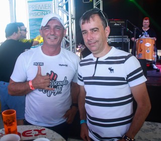 
<a style='margin-left: 5px;' class='btn btn-xs btn-social btn-facebook' href='https://www.facebook.com/sharer/sharer.php?u=https://www.galeramix.com.br/imagem/a46/800-800-90/conteudo/site_galerias/46/churrascada-afajti-tijucas-galera-mix-66.jpg' rel='popup' data-width='500' data-height='400'><i class='fa fa-facebook'></i>Compartilhar <span class='hidden-xs'>no Facebook</span>
</a> 
<a class='btn btn-default btn-xs' target='_blank' href='imagem/a46/800-800-90/conteudo/site_galerias/46/churrascada-afajti-tijucas-galera-mix-66.jpg'>
<span class='glyphicon glyphicon-cloud-download'></span> Salvar
</a>
