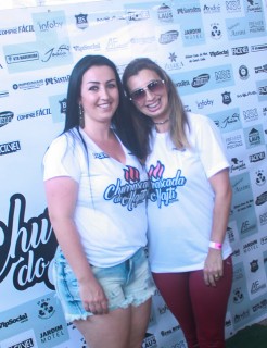 
<a style='margin-left: 5px;' class='btn btn-xs btn-social btn-facebook' href='https://www.facebook.com/sharer/sharer.php?u=https://www.galeramix.com.br/imagem/a46/800-800-90/conteudo/site_galerias/46/churrascada-afajti-tijucas-galera-mix-73.jpg' rel='popup' data-width='500' data-height='400'><i class='fa fa-facebook'></i>Compartilhar <span class='hidden-xs'>no Facebook</span>
</a> 
<a class='btn btn-default btn-xs' target='_blank' href='imagem/a46/800-800-90/conteudo/site_galerias/46/churrascada-afajti-tijucas-galera-mix-73.jpg'>
<span class='glyphicon glyphicon-cloud-download'></span> Salvar
</a>
