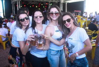 
<a style='margin-left: 5px;' class='btn btn-xs btn-social btn-facebook' href='https://www.facebook.com/sharer/sharer.php?u=https://www.galeramix.com.br/imagem/a46/800-800-90/conteudo/site_galerias/46/churrascada-afajti-tijucas-galera-mix-74.jpg' rel='popup' data-width='500' data-height='400'><i class='fa fa-facebook'></i>Compartilhar <span class='hidden-xs'>no Facebook</span>
</a> 
<a class='btn btn-default btn-xs' target='_blank' href='imagem/a46/800-800-90/conteudo/site_galerias/46/churrascada-afajti-tijucas-galera-mix-74.jpg'>
<span class='glyphicon glyphicon-cloud-download'></span> Salvar
</a>
