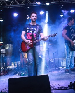 
<a style='margin-left: 5px;' class='btn btn-xs btn-social btn-facebook' href='https://www.facebook.com/sharer/sharer.php?u=https://www.galeramix.com.br/imagem/a46/800-800-90/conteudo/site_galerias/46/churrascada-afajti-tijucas-galera-mix-99.jpg' rel='popup' data-width='500' data-height='400'><i class='fa fa-facebook'></i>Compartilhar <span class='hidden-xs'>no Facebook</span>
</a> 
<a class='btn btn-default btn-xs' target='_blank' href='imagem/a46/800-800-90/conteudo/site_galerias/46/churrascada-afajti-tijucas-galera-mix-99.jpg'>
<span class='glyphicon glyphicon-cloud-download'></span> Salvar
</a>
