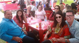 
<a style='margin-left: 5px;' class='btn btn-xs btn-social btn-facebook' href='https://www.facebook.com/sharer/sharer.php?u=https://www.galeramix.com.br/imagem/a47/800-800-90/conteudo/site_galerias/47/feijoada-consciencia-negra-casarao-gallotti-tijucas-21.jpg' rel='popup' data-width='500' data-height='400'><i class='fa fa-facebook'></i>Compartilhar <span class='hidden-xs'>no Facebook</span>
</a> 
<a class='btn btn-default btn-xs' target='_blank' href='imagem/a47/800-800-90/conteudo/site_galerias/47/feijoada-consciencia-negra-casarao-gallotti-tijucas-21.jpg'>
<span class='glyphicon glyphicon-cloud-download'></span> Salvar
</a>
