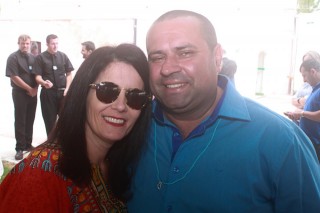 
<a style='margin-left: 5px;' class='btn btn-xs btn-social btn-facebook' href='https://www.facebook.com/sharer/sharer.php?u=https://www.galeramix.com.br/imagem/a47/800-800-90/conteudo/site_galerias/47/feijoada-consciencia-negra-casarao-gallotti-tijucas-22.jpg' rel='popup' data-width='500' data-height='400'><i class='fa fa-facebook'></i>Compartilhar <span class='hidden-xs'>no Facebook</span>
</a> 
<a class='btn btn-default btn-xs' target='_blank' href='imagem/a47/800-800-90/conteudo/site_galerias/47/feijoada-consciencia-negra-casarao-gallotti-tijucas-22.jpg'>
<span class='glyphicon glyphicon-cloud-download'></span> Salvar
</a>
