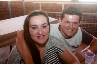 
                                    <a style='margin-left: 5px;' class='btn btn-xs btn-social btn-facebook' href='https://www.facebook.com/sharer/sharer.php?u=https://www.galeramix.com.br/imagem/a48/800-800-90/conteudo/site_galerias/48/1-costelaco-da-amizade-pista-do-binho-canelinha-1.jpg' rel='popup' data-width='500' data-height='400'><i class='fa fa-facebook'></i>Compartilhar <span class='hidden-xs'>no Facebook</span>
                                </a> 
                                <a class='btn btn-default btn-xs' target='_blank' href='imagem/a48/800-800-90/conteudo/site_galerias/48/1-costelaco-da-amizade-pista-do-binho-canelinha-1.jpg'>
                                    <span class='glyphicon glyphicon-cloud-download'></span> Salvar
                                </a>
                                