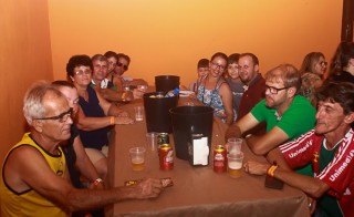 
<a style='margin-left: 5px;' class='btn btn-xs btn-social btn-facebook' href='https://www.facebook.com/sharer/sharer.php?u=https://www.galeramix.com.br/imagem/a48/800-800-90/conteudo/site_galerias/48/1-costelaco-da-amizade-pista-do-binho-canelinha-19.jpg' rel='popup' data-width='500' data-height='400'><i class='fa fa-facebook'></i>Compartilhar <span class='hidden-xs'>no Facebook</span>
</a> 
<a class='btn btn-default btn-xs' target='_blank' href='imagem/a48/800-800-90/conteudo/site_galerias/48/1-costelaco-da-amizade-pista-do-binho-canelinha-19.jpg'>
<span class='glyphicon glyphicon-cloud-download'></span> Salvar
</a>
