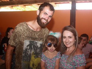 
<a style='margin-left: 5px;' class='btn btn-xs btn-social btn-facebook' href='https://www.facebook.com/sharer/sharer.php?u=https://www.galeramix.com.br/imagem/a48/800-800-90/conteudo/site_galerias/48/1-costelaco-da-amizade-pista-do-binho-canelinha-22.jpg' rel='popup' data-width='500' data-height='400'><i class='fa fa-facebook'></i>Compartilhar <span class='hidden-xs'>no Facebook</span>
</a> 
<a class='btn btn-default btn-xs' target='_blank' href='imagem/a48/800-800-90/conteudo/site_galerias/48/1-costelaco-da-amizade-pista-do-binho-canelinha-22.jpg'>
<span class='glyphicon glyphicon-cloud-download'></span> Salvar
</a>
