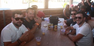 
<a style='margin-left: 5px;' class='btn btn-xs btn-social btn-facebook' href='https://www.facebook.com/sharer/sharer.php?u=https://www.galeramix.com.br/imagem/a48/800-800-90/conteudo/site_galerias/48/1-costelaco-da-amizade-pista-do-binho-canelinha-25.jpg' rel='popup' data-width='500' data-height='400'><i class='fa fa-facebook'></i>Compartilhar <span class='hidden-xs'>no Facebook</span>
</a> 
<a class='btn btn-default btn-xs' target='_blank' href='imagem/a48/800-800-90/conteudo/site_galerias/48/1-costelaco-da-amizade-pista-do-binho-canelinha-25.jpg'>
<span class='glyphicon glyphicon-cloud-download'></span> Salvar
</a>
