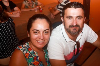 
<a style='margin-left: 5px;' class='btn btn-xs btn-social btn-facebook' href='https://www.facebook.com/sharer/sharer.php?u=https://www.galeramix.com.br/imagem/a48/800-800-90/conteudo/site_galerias/48/1-costelaco-da-amizade-pista-do-binho-canelinha-65.jpg' rel='popup' data-width='500' data-height='400'><i class='fa fa-facebook'></i>Compartilhar <span class='hidden-xs'>no Facebook</span>
</a> 
<a class='btn btn-default btn-xs' target='_blank' href='imagem/a48/800-800-90/conteudo/site_galerias/48/1-costelaco-da-amizade-pista-do-binho-canelinha-65.jpg'>
<span class='glyphicon glyphicon-cloud-download'></span> Salvar
</a>
