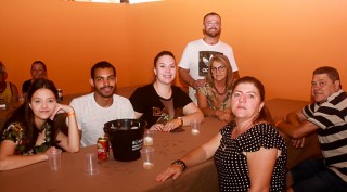 
<a style='margin-left: 5px;' class='btn btn-xs btn-social btn-facebook' href='https://www.facebook.com/sharer/sharer.php?u=https://www.galeramix.com.br/imagem/a48/800-800-90/conteudo/site_galerias/48/1-costelaco-da-amizade-pista-do-binho-canelinha-66.jpg' rel='popup' data-width='500' data-height='400'><i class='fa fa-facebook'></i>Compartilhar <span class='hidden-xs'>no Facebook</span>
</a> 
<a class='btn btn-default btn-xs' target='_blank' href='imagem/a48/800-800-90/conteudo/site_galerias/48/1-costelaco-da-amizade-pista-do-binho-canelinha-66.jpg'>
<span class='glyphicon glyphicon-cloud-download'></span> Salvar
</a>
