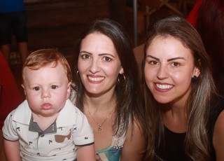 
<a style='margin-left: 5px;' class='btn btn-xs btn-social btn-facebook' href='https://www.facebook.com/sharer/sharer.php?u=https://www.galeramix.com.br/imagem/a48/800-800-90/conteudo/site_galerias/48/1-costelaco-da-amizade-pista-do-binho-canelinha-71.jpg' rel='popup' data-width='500' data-height='400'><i class='fa fa-facebook'></i>Compartilhar <span class='hidden-xs'>no Facebook</span>
</a> 
<a class='btn btn-default btn-xs' target='_blank' href='imagem/a48/800-800-90/conteudo/site_galerias/48/1-costelaco-da-amizade-pista-do-binho-canelinha-71.jpg'>
<span class='glyphicon glyphicon-cloud-download'></span> Salvar
</a>
