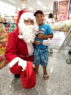 
                        <a style='margin-left: 5px;' class='btn btn-xs btn-social btn-facebook' href='https://www.facebook.com/sharer/sharer.php?u=https://www.galeramix.com.br/imagem/a49/800-800-90/conteudo/site_galerias/49/2018-papai-noel-galera-mix-loja-do-gorial-natal-tijucas-12.jpg' rel='popup' data-width='500' data-height='400'><i class='fa fa-facebook'></i>Compartilhar <span class='hidden-xs'>no Facebook</span>
                    </a> 
                    <a class='btn btn-default btn-xs' target='_blank' href='imagem/a49/800-800-90/conteudo/site_galerias/49/2018-papai-noel-galera-mix-loja-do-gorial-natal-tijucas-12.jpg'>
                        <span class='glyphicon glyphicon-cloud-download'></span> Salvar
                    </a>
                    