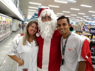 
<a style='margin-left: 5px;' class='btn btn-xs btn-social btn-facebook' href='https://www.facebook.com/sharer/sharer.php?u=https://www.galeramix.com.br/imagem/a49/800-800-90/conteudo/site_galerias/49/2018-papai-noel-galera-mix-loja-do-gorial-natal-tijucas-9.jpg' rel='popup' data-width='500' data-height='400'><i class='fa fa-facebook'></i>Compartilhar <span class='hidden-xs'>no Facebook</span>
</a> 
<a class='btn btn-default btn-xs' target='_blank' href='imagem/a49/800-800-90/conteudo/site_galerias/49/2018-papai-noel-galera-mix-loja-do-gorial-natal-tijucas-9.jpg'>
<span class='glyphicon glyphicon-cloud-download'></span> Salvar
</a>
