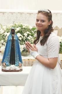 
    <a style='margin-left: 5px;' class='btn btn-xs btn-social btn-facebook' href='https://www.facebook.com/sharer/sharer.php?u=https://www.galeramix.com.br/imagem/a51/800-800-90/conteudo/site_galerias/51/primeira-eucaristia-tayna-29.jpg' rel='popup' data-width='500' data-height='400'><i class='fa fa-facebook'></i>Compartilhar <span class='hidden-xs'>no Facebook</span>
</a> 
<a class='btn btn-default btn-xs' target='_blank' href='imagem/a51/800-800-90/conteudo/site_galerias/51/primeira-eucaristia-tayna-29.jpg'>
    <span class='glyphicon glyphicon-cloud-download'></span> Salvar
</a>
