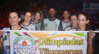 
<a style='margin-left: 5px;' class='btn btn-xs btn-social btn-facebook' href='https://www.facebook.com/sharer/sharer.php?u=https://www.galeramix.com.br/imagem/a52/800-800-90/conteudo/site_galerias/52/xv-olimpiadas-tijuquense-20.jpg' rel='popup' data-width='500' data-height='400'><i class='fa fa-facebook'></i>Compartilhar <span class='hidden-xs'>no Facebook</span>
</a> 
<a class='btn btn-default btn-xs' target='_blank' href='imagem/a52/800-800-90/conteudo/site_galerias/52/xv-olimpiadas-tijuquense-20.jpg'>
<span class='glyphicon glyphicon-cloud-download'></span> Salvar
</a>
