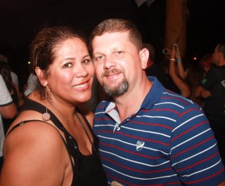 
<a style='margin-left: 5px;' class='btn btn-xs btn-social btn-facebook' href='https://www.facebook.com/sharer/sharer.php?u=https://www.galeramix.com.br/imagem/a53/800-800-90/conteudo/site_galerias/53/petry-22.jpg' rel='popup' data-width='500' data-height='400'><i class='fa fa-facebook'></i>Compartilhar <span class='hidden-xs'>no Facebook</span>
</a> 
<a class='btn btn-default btn-xs' target='_blank' href='imagem/a53/800-800-90/conteudo/site_galerias/53/petry-22.jpg'>
<span class='glyphicon glyphicon-cloud-download'></span> Salvar
</a>
