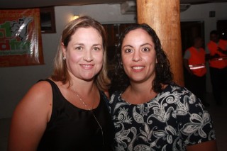 
<a style='margin-left: 5px;' class='btn btn-xs btn-social btn-facebook' href='https://www.facebook.com/sharer/sharer.php?u=https://www.galeramix.com.br/imagem/a55/800-800-90/conteudo/site_galerias/55/img8423.jpg' rel='popup' data-width='500' data-height='400'><i class='fa fa-facebook'></i>Compartilhar <span class='hidden-xs'>no Facebook</span>
</a> 
<a class='btn btn-default btn-xs' target='_blank' href='imagem/a55/800-800-90/conteudo/site_galerias/55/img8423.jpg'>
<span class='glyphicon glyphicon-cloud-download'></span> Salvar
</a>
