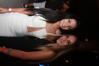 
<a style='margin-left: 5px;' class='btn btn-xs btn-social btn-facebook' href='https://www.facebook.com/sharer/sharer.php?u=https://www.galeramix.com.br/imagem/a55/800-800-90/conteudo/site_galerias/55/img8424.jpg' rel='popup' data-width='500' data-height='400'><i class='fa fa-facebook'></i>Compartilhar <span class='hidden-xs'>no Facebook</span>
</a> 
<a class='btn btn-default btn-xs' target='_blank' href='imagem/a55/800-800-90/conteudo/site_galerias/55/img8424.jpg'>
<span class='glyphicon glyphicon-cloud-download'></span> Salvar
</a>
