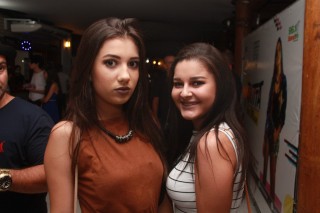 
<a style='margin-left: 5px;' class='btn btn-xs btn-social btn-facebook' href='https://www.facebook.com/sharer/sharer.php?u=https://www.galeramix.com.br/imagem/a55/800-800-90/conteudo/site_galerias/55/img8433.jpg' rel='popup' data-width='500' data-height='400'><i class='fa fa-facebook'></i>Compartilhar <span class='hidden-xs'>no Facebook</span>
</a> 
<a class='btn btn-default btn-xs' target='_blank' href='imagem/a55/800-800-90/conteudo/site_galerias/55/img8433.jpg'>
<span class='glyphicon glyphicon-cloud-download'></span> Salvar
</a>
