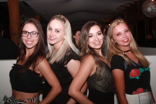 
<a style='margin-left: 5px;' class='btn btn-xs btn-social btn-facebook' href='https://www.facebook.com/sharer/sharer.php?u=https://www.galeramix.com.br/imagem/a55/800-800-90/conteudo/site_galerias/55/img8441.jpg' rel='popup' data-width='500' data-height='400'><i class='fa fa-facebook'></i>Compartilhar <span class='hidden-xs'>no Facebook</span>
</a> 
<a class='btn btn-default btn-xs' target='_blank' href='imagem/a55/800-800-90/conteudo/site_galerias/55/img8441.jpg'>
<span class='glyphicon glyphicon-cloud-download'></span> Salvar
</a>
