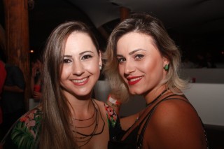 
<a style='margin-left: 5px;' class='btn btn-xs btn-social btn-facebook' href='https://www.facebook.com/sharer/sharer.php?u=https://www.galeramix.com.br/imagem/a55/800-800-90/conteudo/site_galerias/55/img8463.jpg' rel='popup' data-width='500' data-height='400'><i class='fa fa-facebook'></i>Compartilhar <span class='hidden-xs'>no Facebook</span>
</a> 
<a class='btn btn-default btn-xs' target='_blank' href='imagem/a55/800-800-90/conteudo/site_galerias/55/img8463.jpg'>
<span class='glyphicon glyphicon-cloud-download'></span> Salvar
</a>
