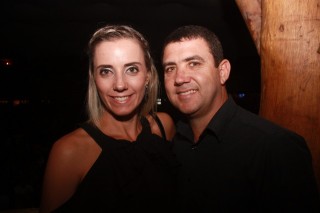 
<a style='margin-left: 5px;' class='btn btn-xs btn-social btn-facebook' href='https://www.facebook.com/sharer/sharer.php?u=https://www.galeramix.com.br/imagem/a55/800-800-90/conteudo/site_galerias/55/img8469.jpg' rel='popup' data-width='500' data-height='400'><i class='fa fa-facebook'></i>Compartilhar <span class='hidden-xs'>no Facebook</span>
</a> 
<a class='btn btn-default btn-xs' target='_blank' href='imagem/a55/800-800-90/conteudo/site_galerias/55/img8469.jpg'>
<span class='glyphicon glyphicon-cloud-download'></span> Salvar
</a>
