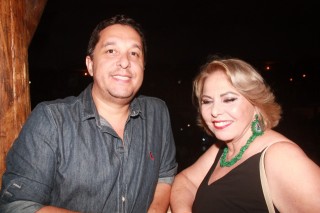 
<a style='margin-left: 5px;' class='btn btn-xs btn-social btn-facebook' href='https://www.facebook.com/sharer/sharer.php?u=https://www.galeramix.com.br/imagem/a55/800-800-90/conteudo/site_galerias/55/img8471.jpg' rel='popup' data-width='500' data-height='400'><i class='fa fa-facebook'></i>Compartilhar <span class='hidden-xs'>no Facebook</span>
</a> 
<a class='btn btn-default btn-xs' target='_blank' href='imagem/a55/800-800-90/conteudo/site_galerias/55/img8471.jpg'>
<span class='glyphicon glyphicon-cloud-download'></span> Salvar
</a>
