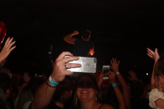 
<a style='margin-left: 5px;' class='btn btn-xs btn-social btn-facebook' href='https://www.facebook.com/sharer/sharer.php?u=https://www.galeramix.com.br/imagem/a55/800-800-90/conteudo/site_galerias/55/img8514.jpg' rel='popup' data-width='500' data-height='400'><i class='fa fa-facebook'></i>Compartilhar <span class='hidden-xs'>no Facebook</span>
</a> 
<a class='btn btn-default btn-xs' target='_blank' href='imagem/a55/800-800-90/conteudo/site_galerias/55/img8514.jpg'>
<span class='glyphicon glyphicon-cloud-download'></span> Salvar
</a>
