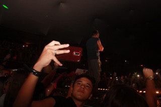 
<a style='margin-left: 5px;' class='btn btn-xs btn-social btn-facebook' href='https://www.facebook.com/sharer/sharer.php?u=https://www.galeramix.com.br/imagem/a55/800-800-90/conteudo/site_galerias/55/img8518.jpg' rel='popup' data-width='500' data-height='400'><i class='fa fa-facebook'></i>Compartilhar <span class='hidden-xs'>no Facebook</span>
</a> 
<a class='btn btn-default btn-xs' target='_blank' href='imagem/a55/800-800-90/conteudo/site_galerias/55/img8518.jpg'>
<span class='glyphicon glyphicon-cloud-download'></span> Salvar
</a>
