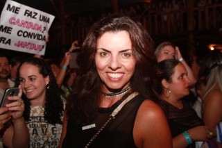 
<a style='margin-left: 5px;' class='btn btn-xs btn-social btn-facebook' href='https://www.facebook.com/sharer/sharer.php?u=https://www.galeramix.com.br/imagem/a55/800-800-90/conteudo/site_galerias/55/img8531.jpg' rel='popup' data-width='500' data-height='400'><i class='fa fa-facebook'></i>Compartilhar <span class='hidden-xs'>no Facebook</span>
</a> 
<a class='btn btn-default btn-xs' target='_blank' href='imagem/a55/800-800-90/conteudo/site_galerias/55/img8531.jpg'>
<span class='glyphicon glyphicon-cloud-download'></span> Salvar
</a>
