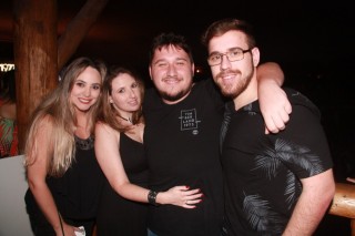 
<a style='margin-left: 5px;' class='btn btn-xs btn-social btn-facebook' href='https://www.facebook.com/sharer/sharer.php?u=https://www.galeramix.com.br/imagem/a55/800-800-90/conteudo/site_galerias/55/img8577.jpg' rel='popup' data-width='500' data-height='400'><i class='fa fa-facebook'></i>Compartilhar <span class='hidden-xs'>no Facebook</span>
</a> 
<a class='btn btn-default btn-xs' target='_blank' href='imagem/a55/800-800-90/conteudo/site_galerias/55/img8577.jpg'>
<span class='glyphicon glyphicon-cloud-download'></span> Salvar
</a>
