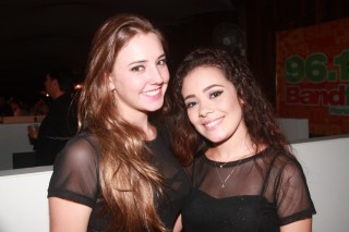 
<a style='margin-left: 5px;' class='btn btn-xs btn-social btn-facebook' href='https://www.facebook.com/sharer/sharer.php?u=https://www.galeramix.com.br/imagem/a55/800-800-90/conteudo/site_galerias/55/img8592.jpg' rel='popup' data-width='500' data-height='400'><i class='fa fa-facebook'></i>Compartilhar <span class='hidden-xs'>no Facebook</span>
</a> 
<a class='btn btn-default btn-xs' target='_blank' href='imagem/a55/800-800-90/conteudo/site_galerias/55/img8592.jpg'>
<span class='glyphicon glyphicon-cloud-download'></span> Salvar
</a>
