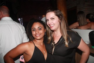 
<a style='margin-left: 5px;' class='btn btn-xs btn-social btn-facebook' href='https://www.facebook.com/sharer/sharer.php?u=https://www.galeramix.com.br/imagem/a55/800-800-90/conteudo/site_galerias/55/img8606.jpg' rel='popup' data-width='500' data-height='400'><i class='fa fa-facebook'></i>Compartilhar <span class='hidden-xs'>no Facebook</span>
</a> 
<a class='btn btn-default btn-xs' target='_blank' href='imagem/a55/800-800-90/conteudo/site_galerias/55/img8606.jpg'>
<span class='glyphicon glyphicon-cloud-download'></span> Salvar
</a>
