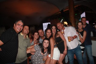 
<a style='margin-left: 5px;' class='btn btn-xs btn-social btn-facebook' href='https://www.facebook.com/sharer/sharer.php?u=https://www.galeramix.com.br/imagem/a55/800-800-90/conteudo/site_galerias/55/img8624.jpg' rel='popup' data-width='500' data-height='400'><i class='fa fa-facebook'></i>Compartilhar <span class='hidden-xs'>no Facebook</span>
</a> 
<a class='btn btn-default btn-xs' target='_blank' href='imagem/a55/800-800-90/conteudo/site_galerias/55/img8624.jpg'>
<span class='glyphicon glyphicon-cloud-download'></span> Salvar
</a>
