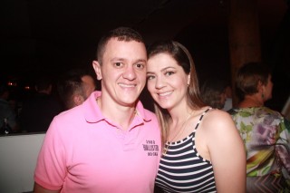 
<a style='margin-left: 5px;' class='btn btn-xs btn-social btn-facebook' href='https://www.facebook.com/sharer/sharer.php?u=https://www.galeramix.com.br/imagem/a57/800-800-90/conteudo/site_galerias/57/ce-petry-luan-santana-105.jpg' rel='popup' data-width='500' data-height='400'><i class='fa fa-facebook'></i>Compartilhar <span class='hidden-xs'>no Facebook</span>
</a> 
<a class='btn btn-default btn-xs' target='_blank' href='imagem/a57/800-800-90/conteudo/site_galerias/57/ce-petry-luan-santana-105.jpg'>
<span class='glyphicon glyphicon-cloud-download'></span> Salvar
</a>
