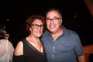 
<a style='margin-left: 5px;' class='btn btn-xs btn-social btn-facebook' href='https://www.facebook.com/sharer/sharer.php?u=https://www.galeramix.com.br/imagem/a57/800-800-90/conteudo/site_galerias/57/ce-petry-luan-santana-119.jpg' rel='popup' data-width='500' data-height='400'><i class='fa fa-facebook'></i>Compartilhar <span class='hidden-xs'>no Facebook</span>
</a> 
<a class='btn btn-default btn-xs' target='_blank' href='imagem/a57/800-800-90/conteudo/site_galerias/57/ce-petry-luan-santana-119.jpg'>
<span class='glyphicon glyphicon-cloud-download'></span> Salvar
</a>
