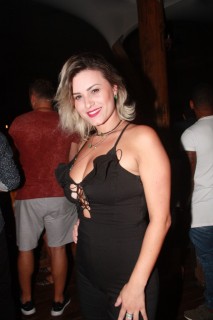 
<a style='margin-left: 5px;' class='btn btn-xs btn-social btn-facebook' href='https://www.facebook.com/sharer/sharer.php?u=https://www.galeramix.com.br/imagem/a57/800-800-90/conteudo/site_galerias/57/ce-petry-luan-santana-19.jpg' rel='popup' data-width='500' data-height='400'><i class='fa fa-facebook'></i>Compartilhar <span class='hidden-xs'>no Facebook</span>
</a> 
<a class='btn btn-default btn-xs' target='_blank' href='imagem/a57/800-800-90/conteudo/site_galerias/57/ce-petry-luan-santana-19.jpg'>
<span class='glyphicon glyphicon-cloud-download'></span> Salvar
</a>
